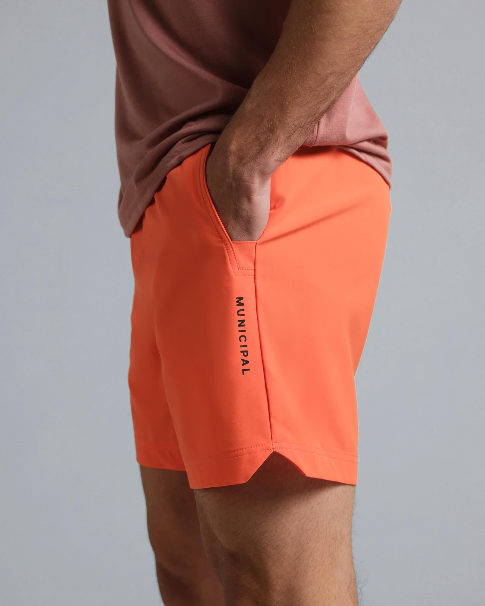 4:AM Club Training Short |Poppy| logo