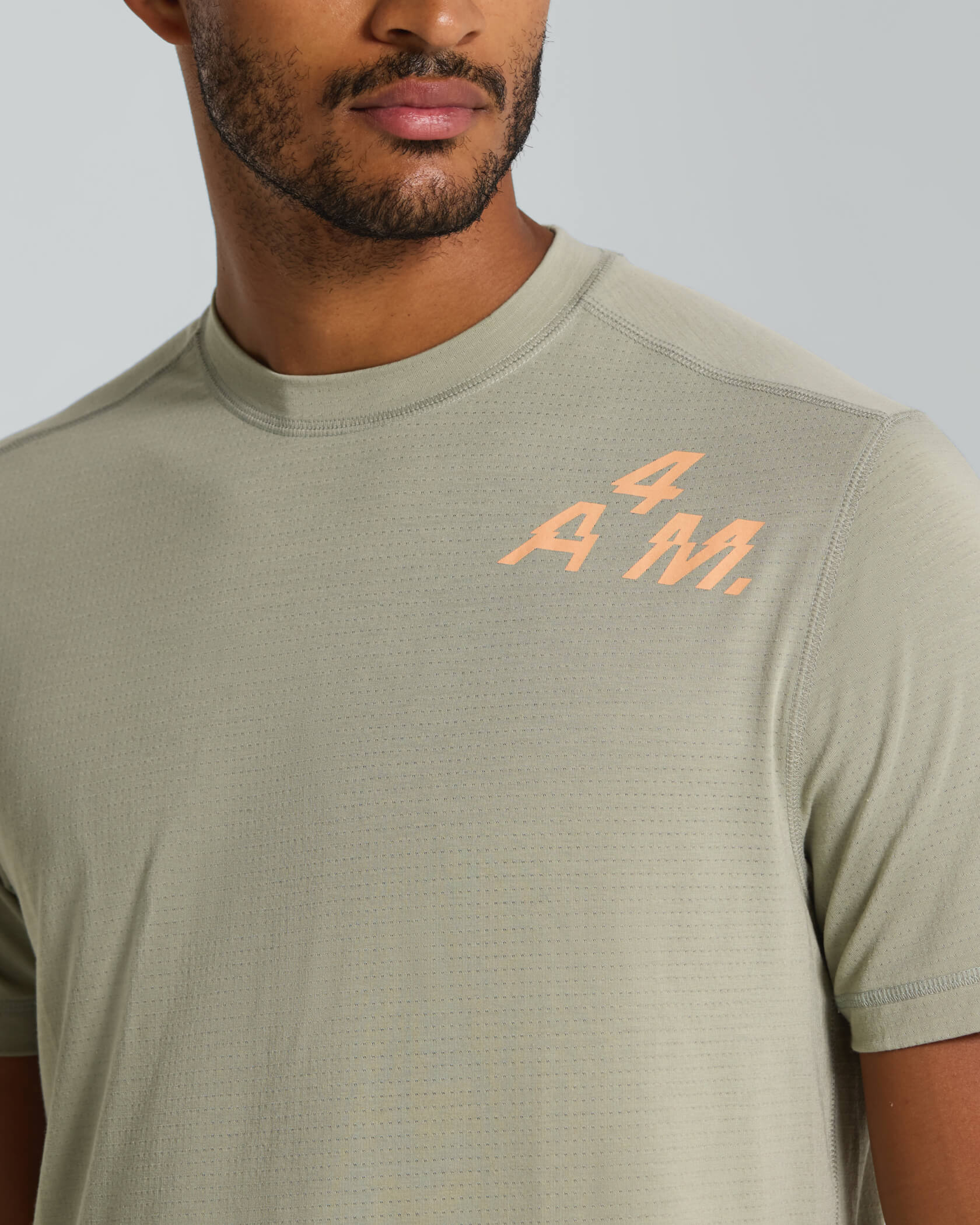 4AM Tri T-Shirt |Seagrass Heather| detail