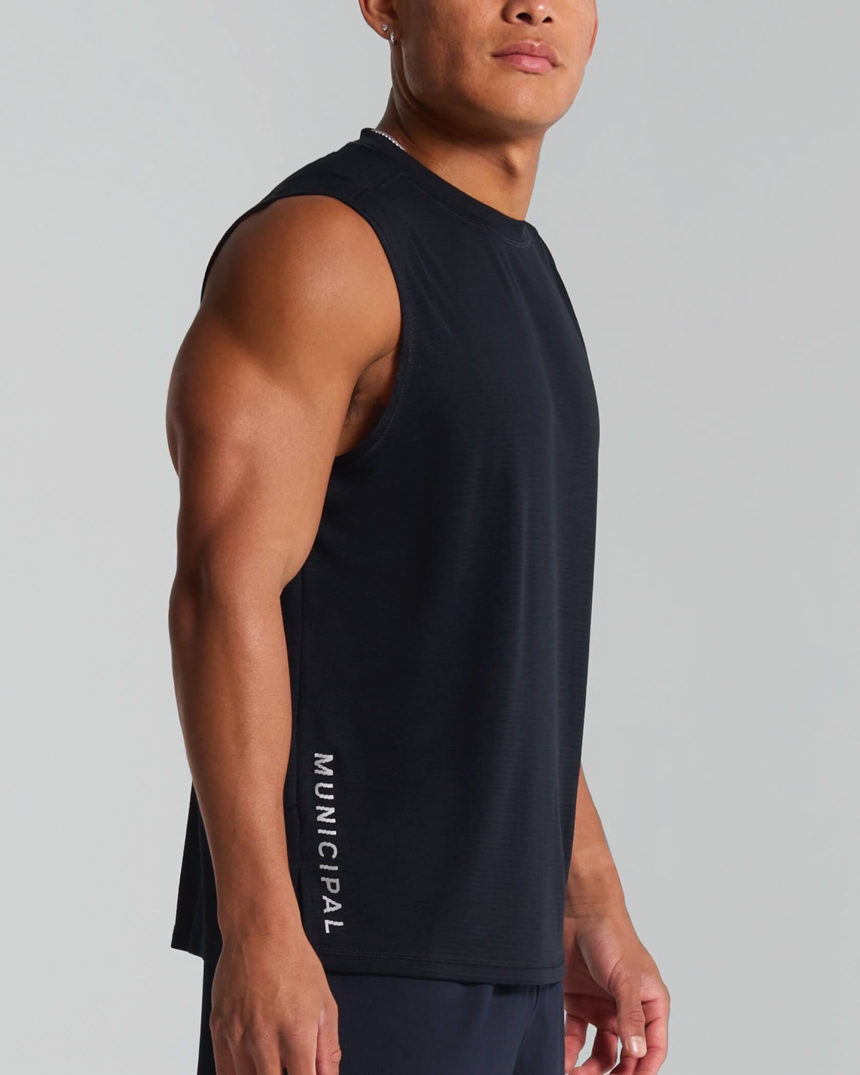 Run Core Tank |Black| side