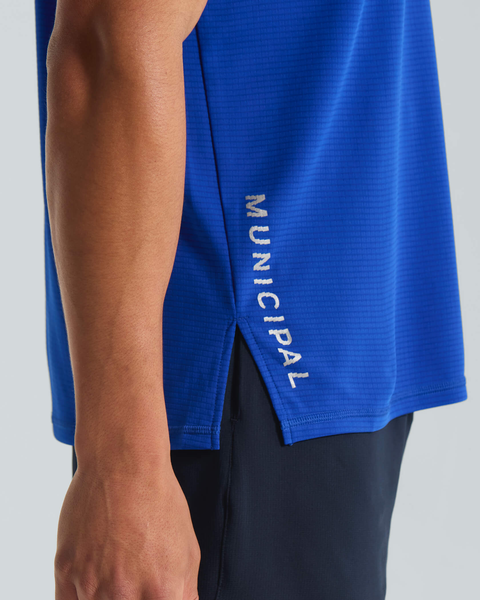 Run Core Tank |Cobalt| logo