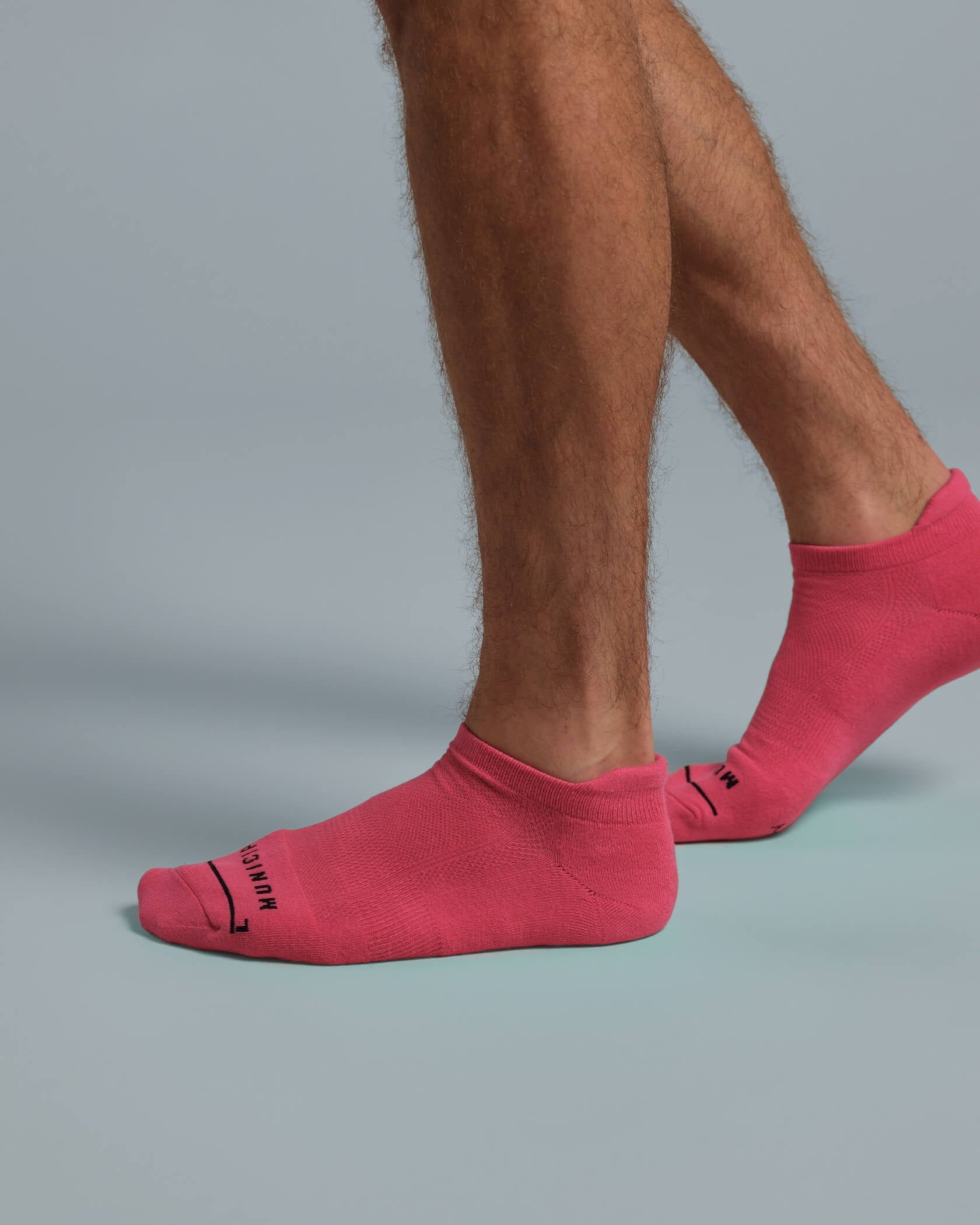 Sport Utility Low Sock |Magenta| front